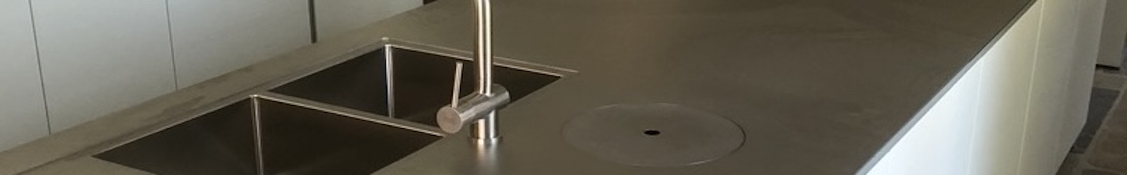 photo d une cuisine équipée en inox marque bulthaup